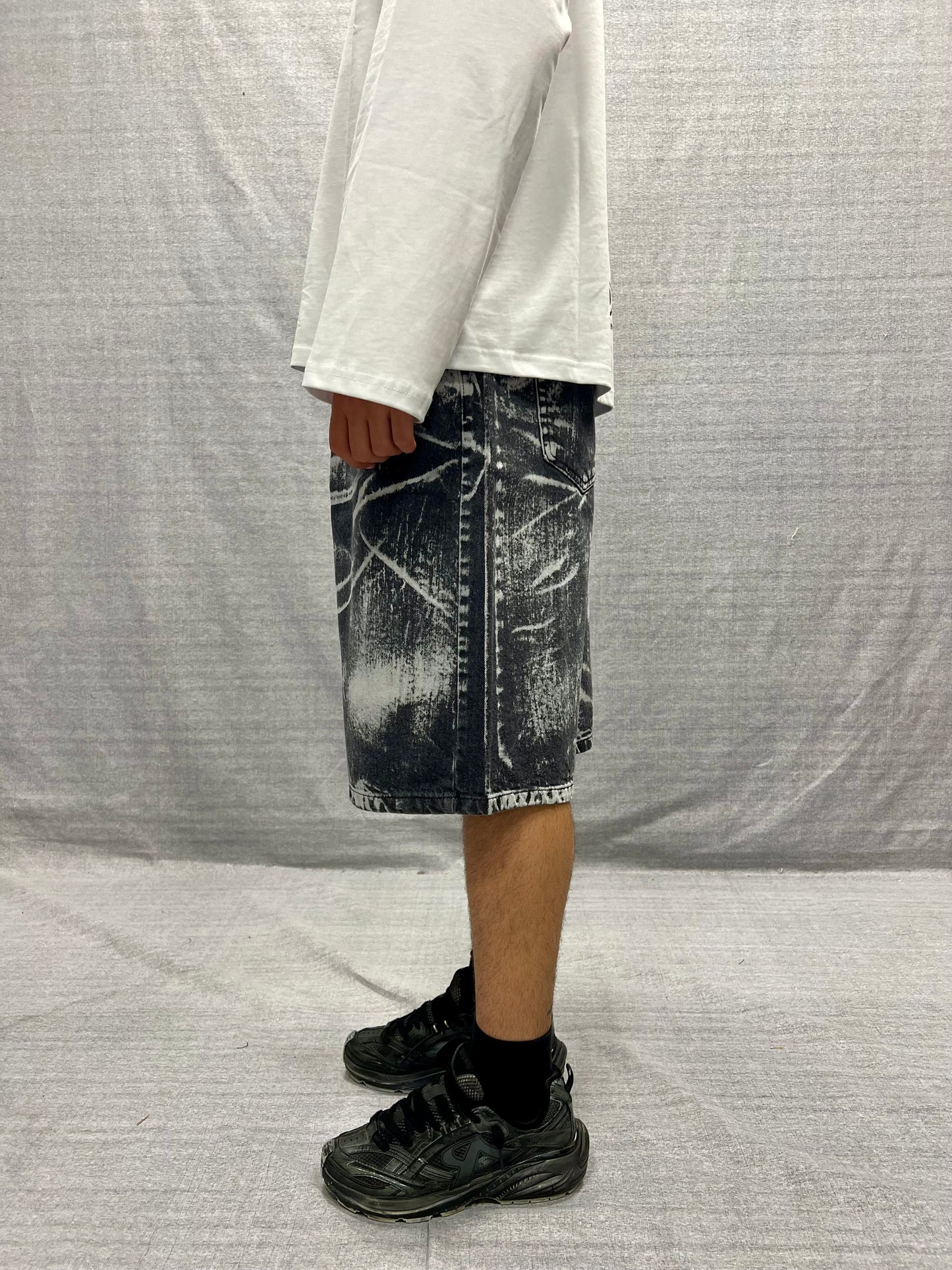 BERMUDA JORTS NERI CON STAMPA TROMPE L’ŒIL