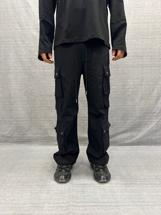 PANTALONI PARACHUTE CARGO RELAXED FIT NERI CON TASCHE UTILITY