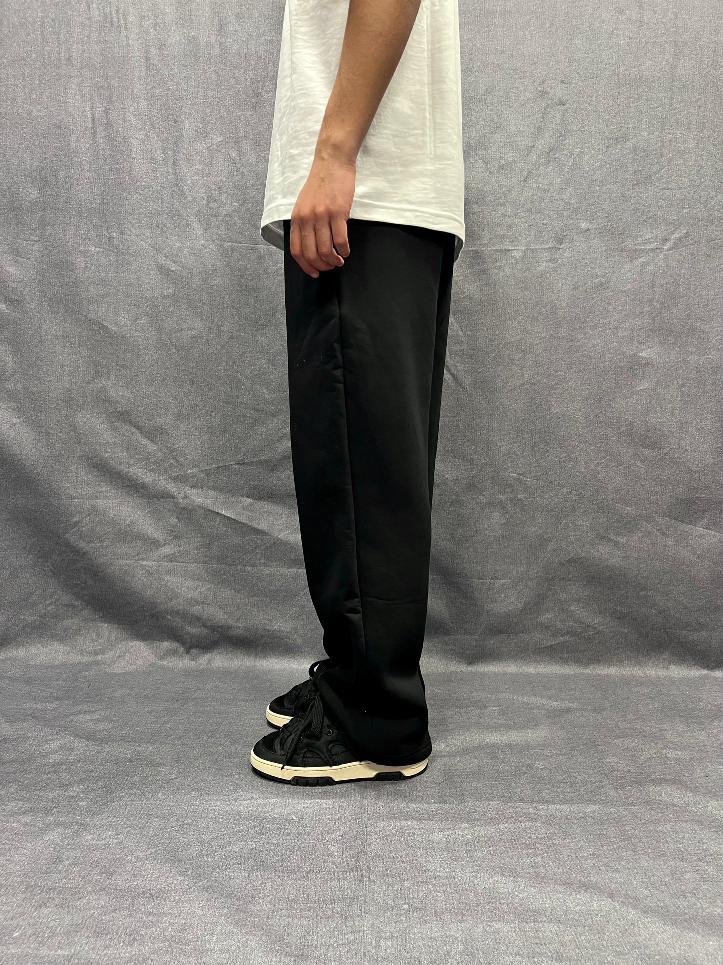PANTALONI JOGGING LOOSE FIT NERI