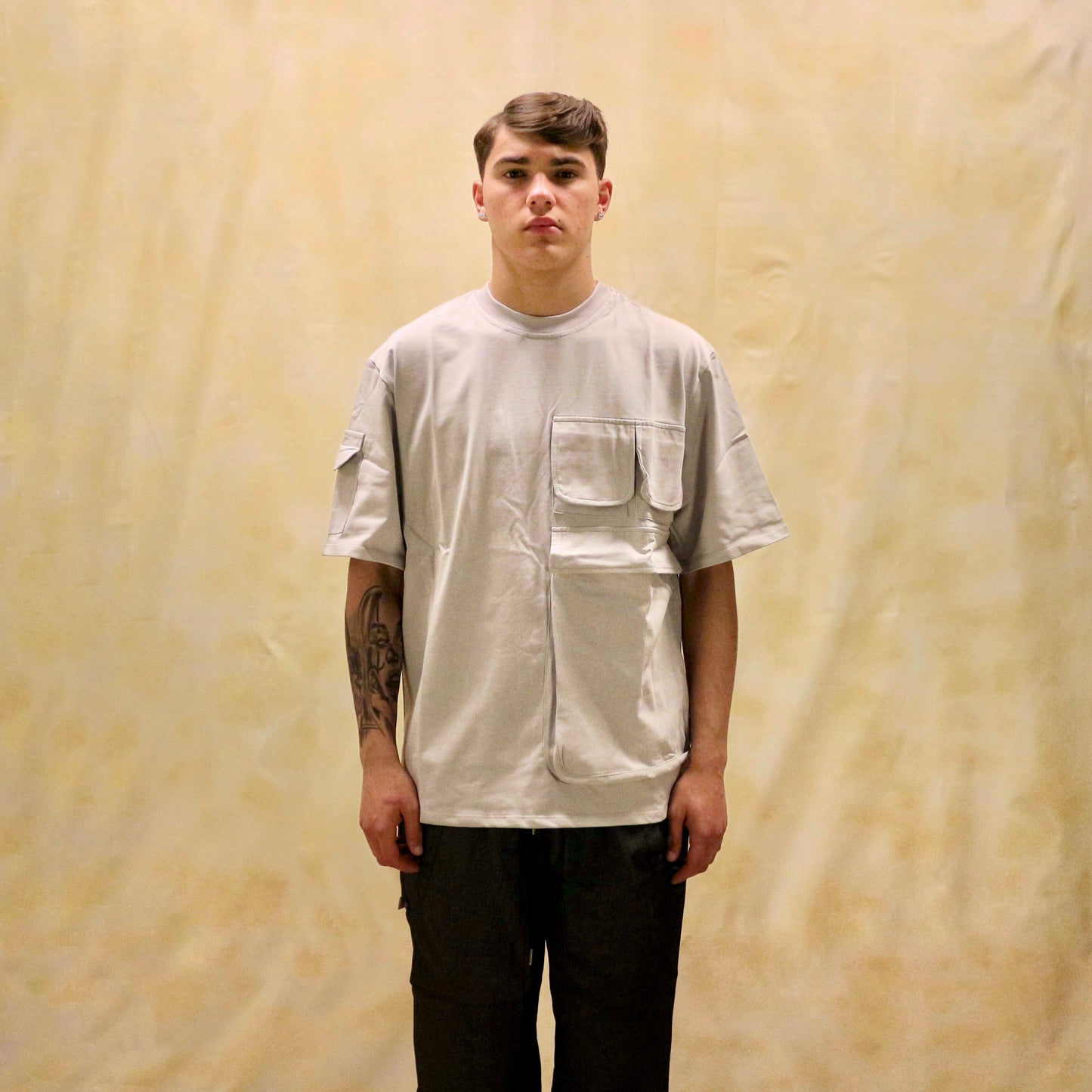 T-SHIRT BOXY FIT GRIGIO PIETRA CON TASCHE UTILITY HEAVY WEIGHT