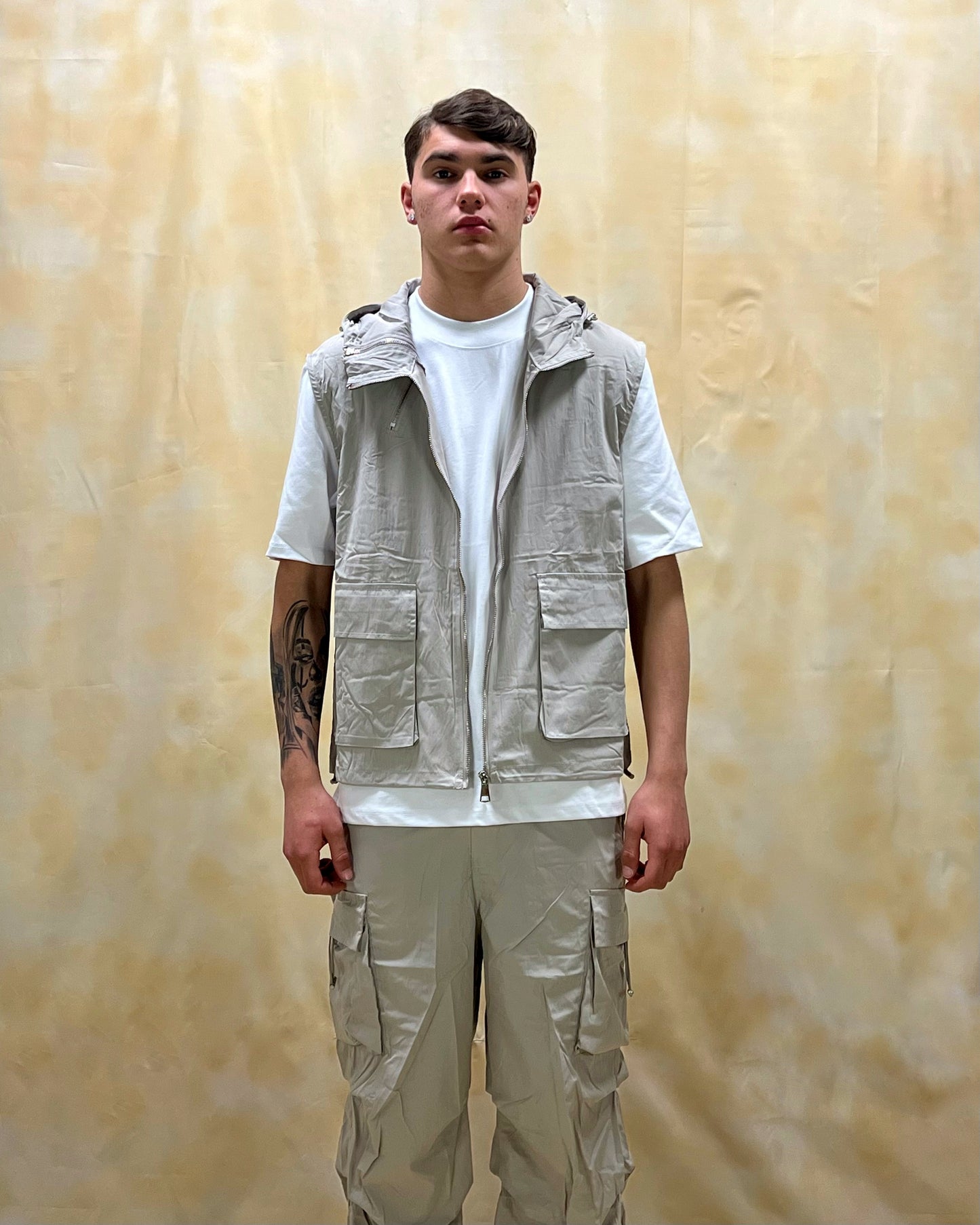 COORDINATO RELAXED FIT GRIGIO PIETRA CON TASCHE UTILITY
