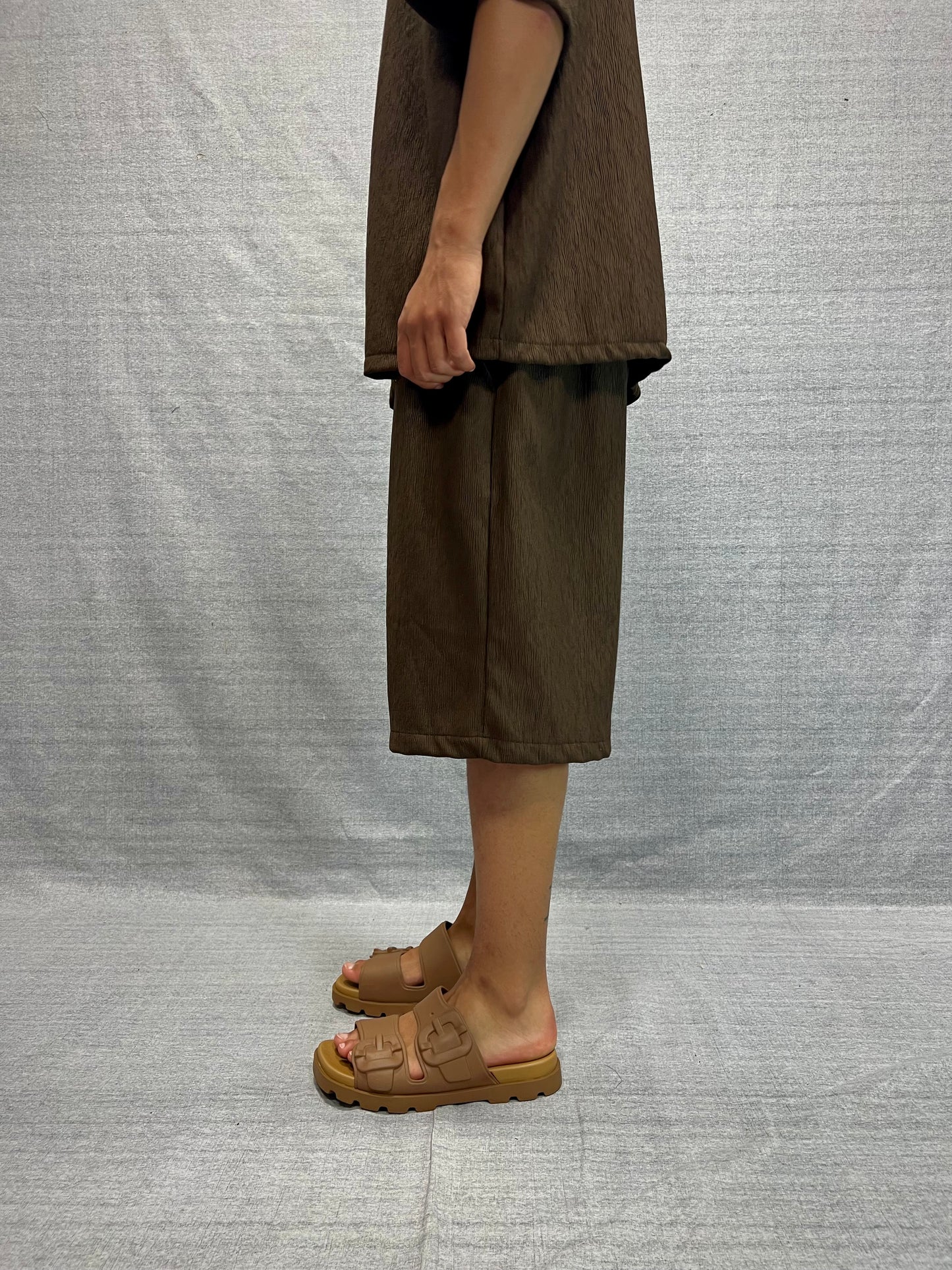 COORDINATO RELAXED FIT MARRONE CON STRUTTURA JACQUARD
