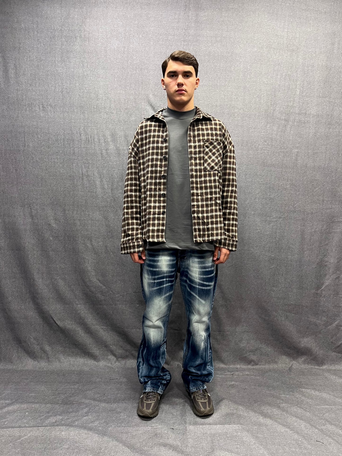 CAMICIA REGULAR FIT MARRONE CON STRUTTURA A QUADRI PLAID IN FLANELLA