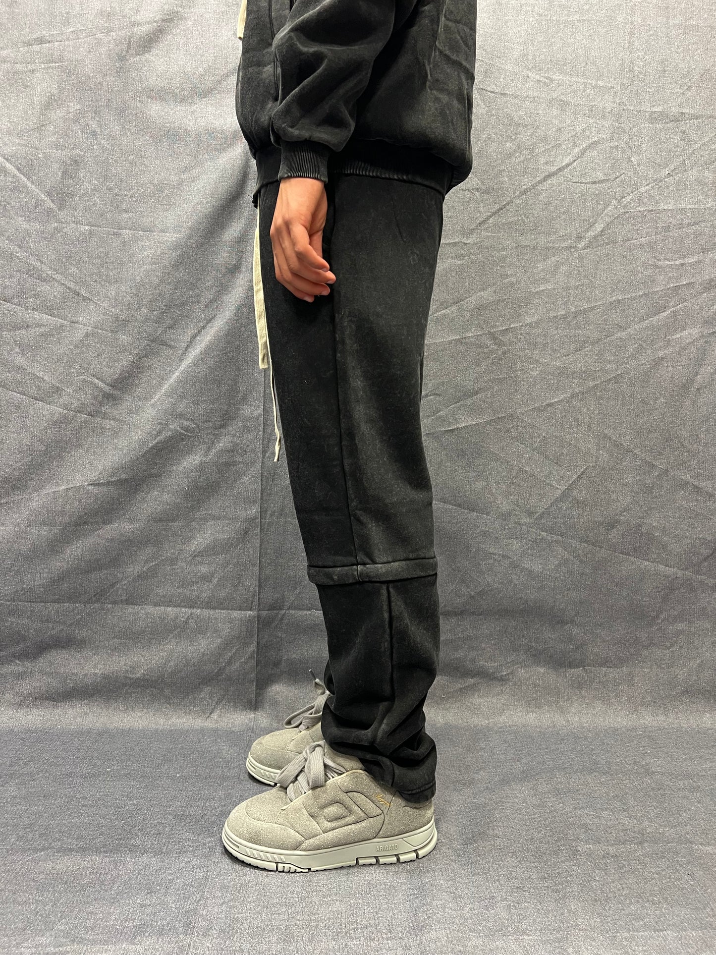 TUTA RELAXED FIT NERA EFFETTO SLAVATO CON CERNIERE STACCABILI