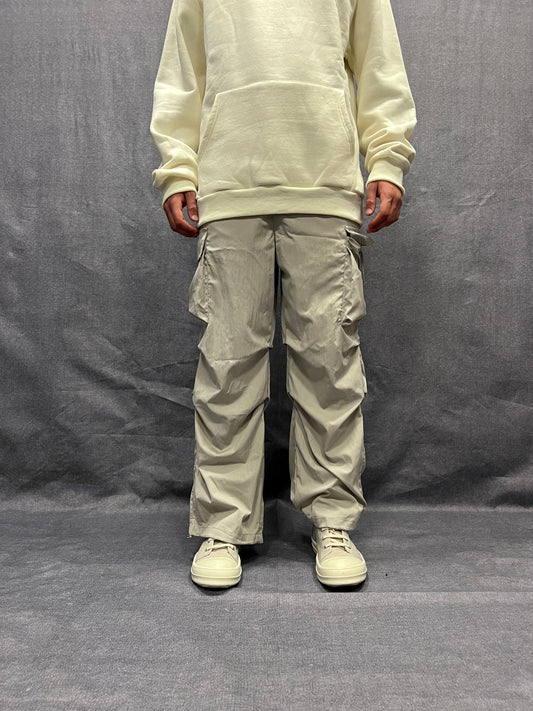 PANTALONI PARACHUTE CARGO RELAXED FIT TORTORA IN TESSUTO TECNICO