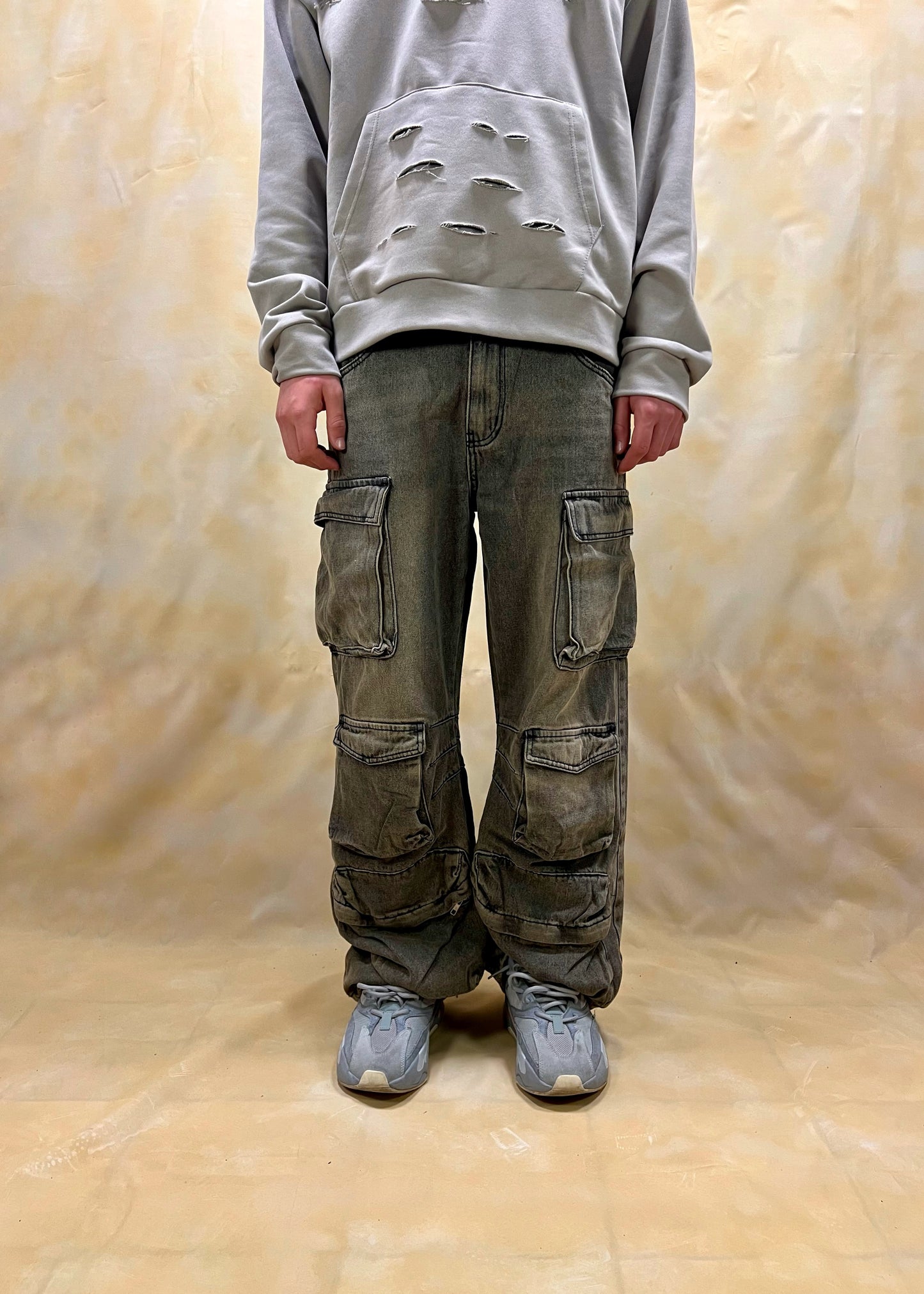 JEANS CARGO BAGGY FIT CON TASCHE UTILITY LAVAGGIO SABBIATO
