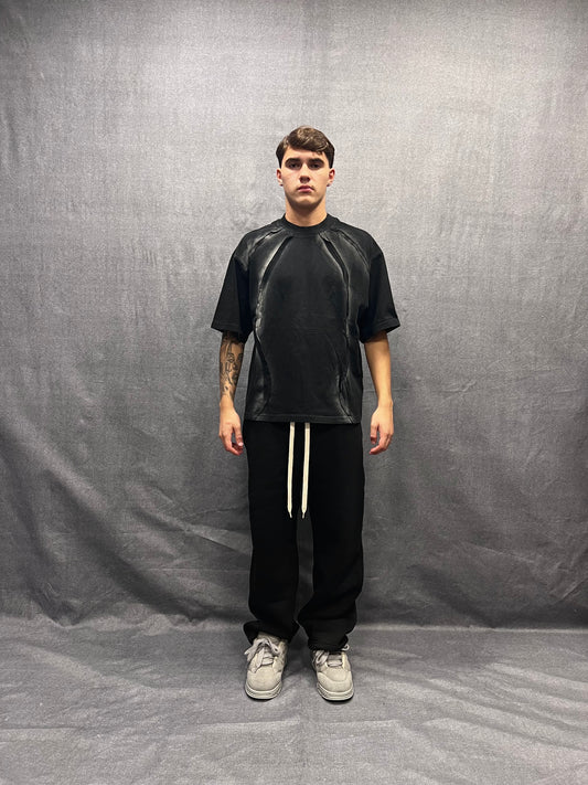 T-SHIRT BOXY FIT NERA CON CUCITURE A TAGLIO VIVO EFFETTO SLAVATO