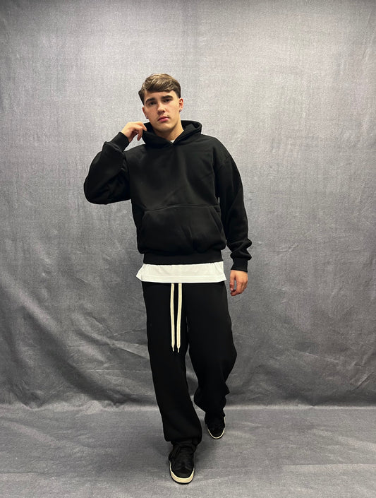 FELPA BOXY FIT NERA CON CAPPUCCIO