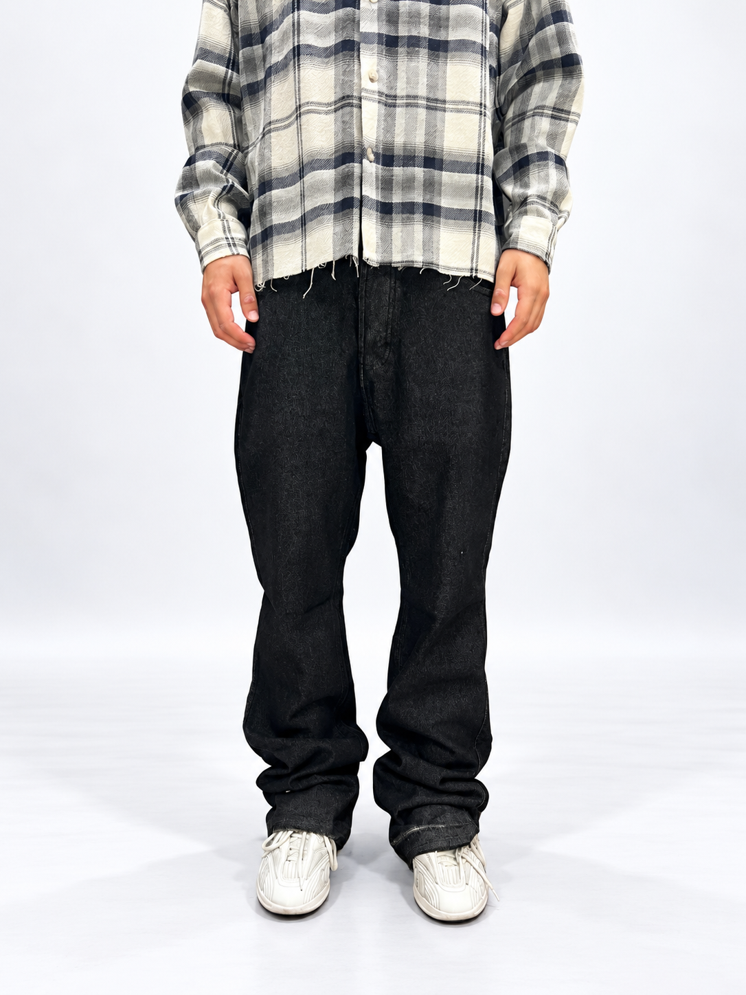 JEANS FLARE FIT NERI LAVAGGIO ZERO