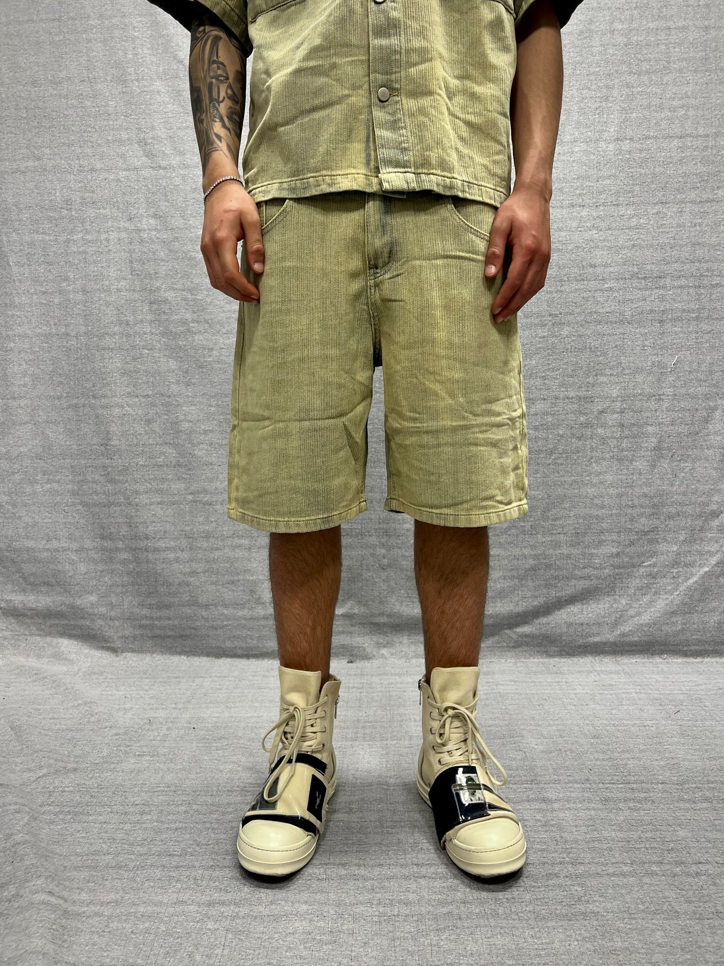 COORDINATO RELAXED FIT BEIGE LAVAGGIO SABBIATO GRAFFIATO IN DENIM