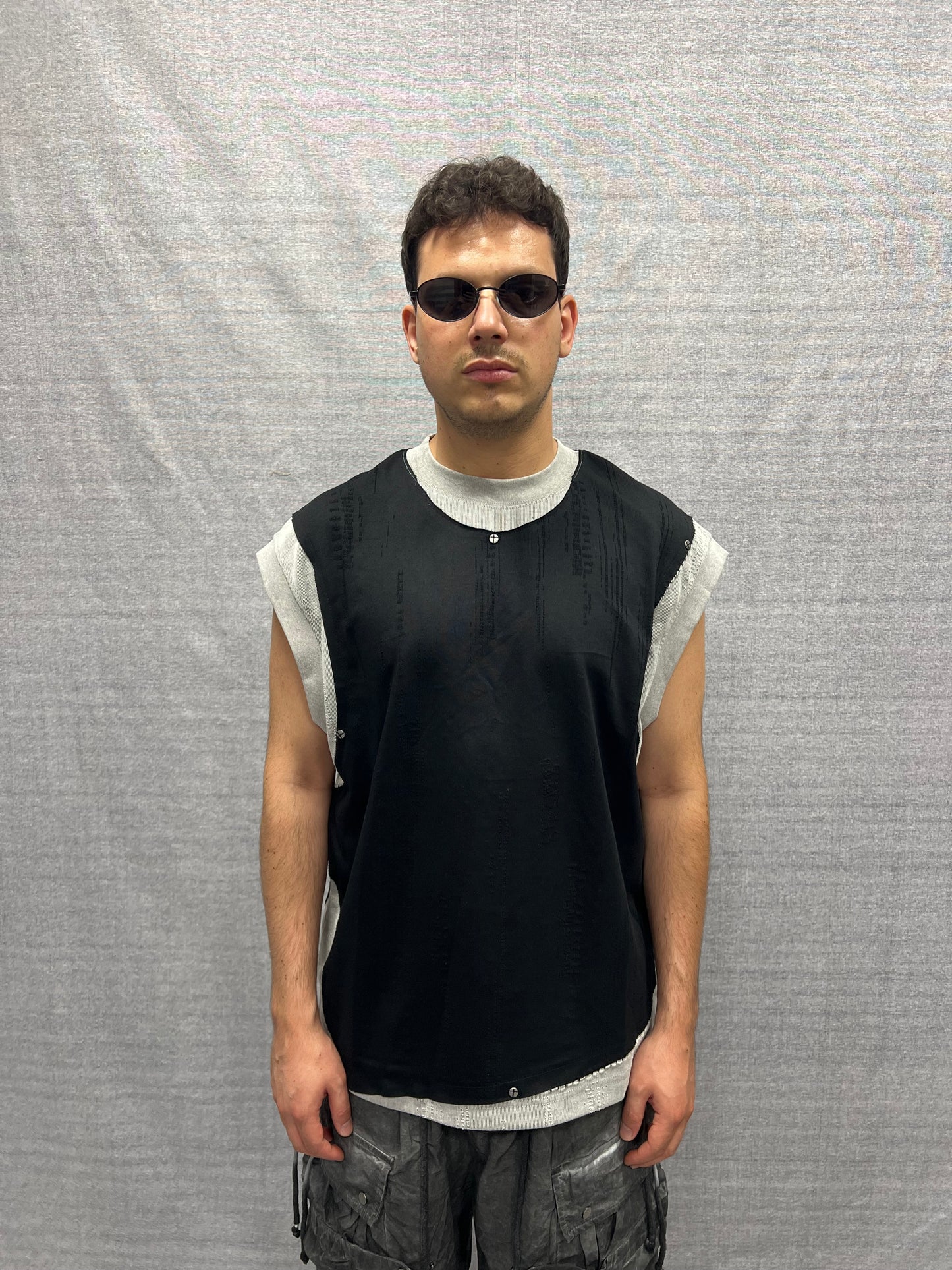 CANOTTA RELAXED FIT NERA E GRIGIA CON MICROABRASIONI