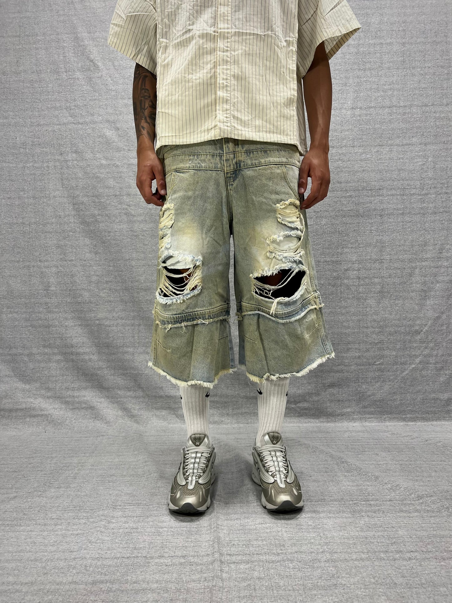 BERMUDA JORTS BLU INDACO MEDIO CON ROTTURE LAVAGGIO SABBIATO