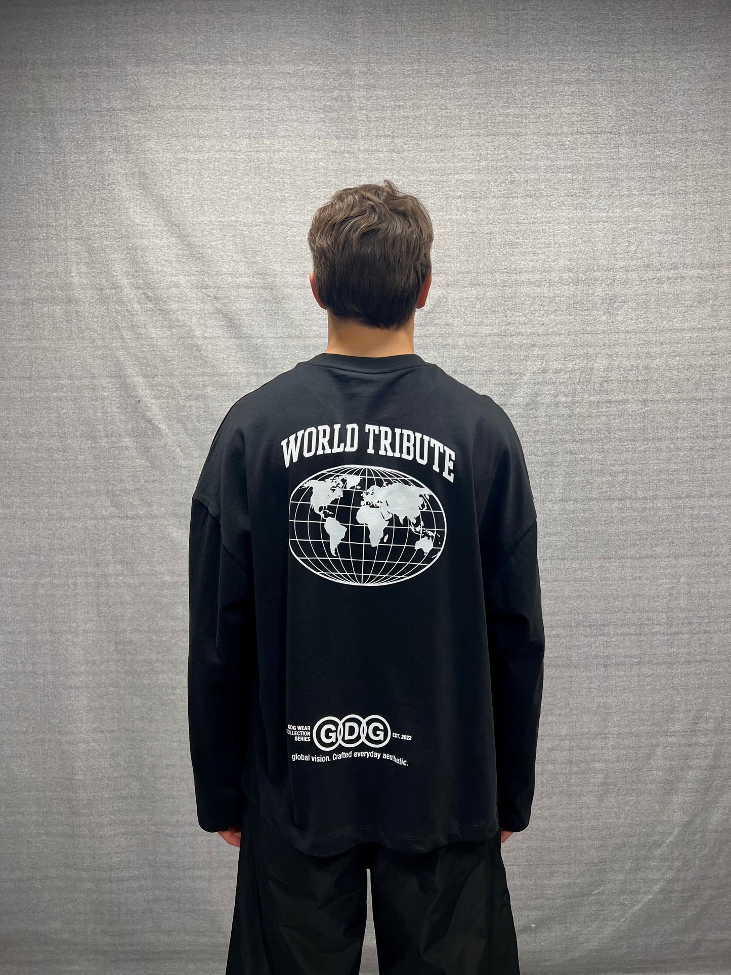 T-SHIRT LONGSLEEVE NERA WORLD TRIBUTE