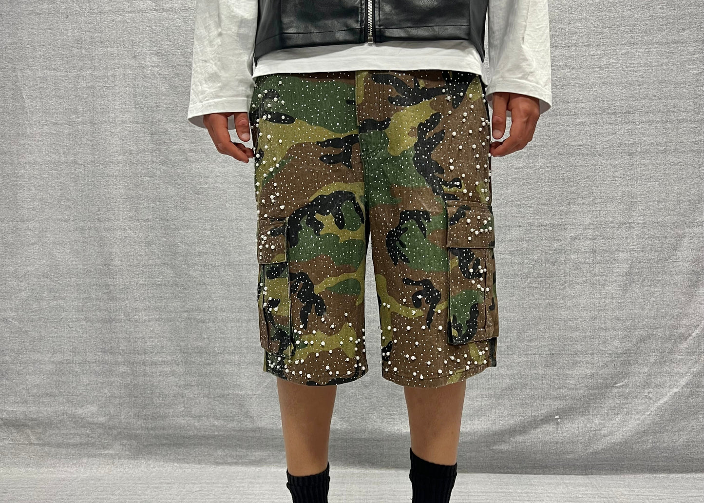 BERMUDA JORTS CARGO CAMPUFLAGE MILITARE CON BRILLANTINI E PERLE