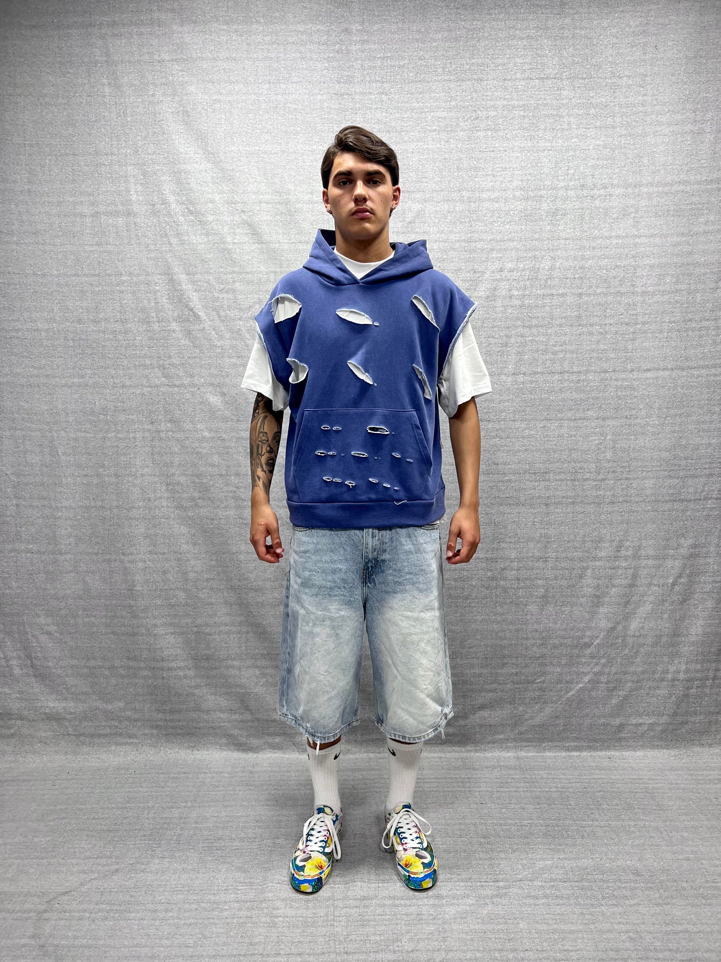 WASHED-OUT EFFECT SLEEVELESS BOXCIE FIT HOODIE IN BLUE