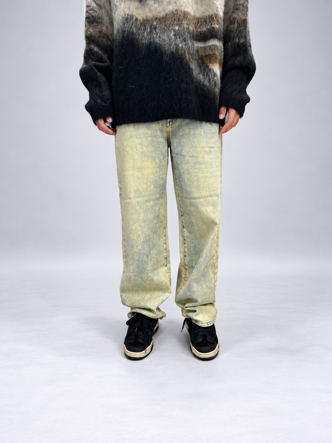 LIGHT BEIGE BAGGY FIT SANDBLAST WASH JEANS