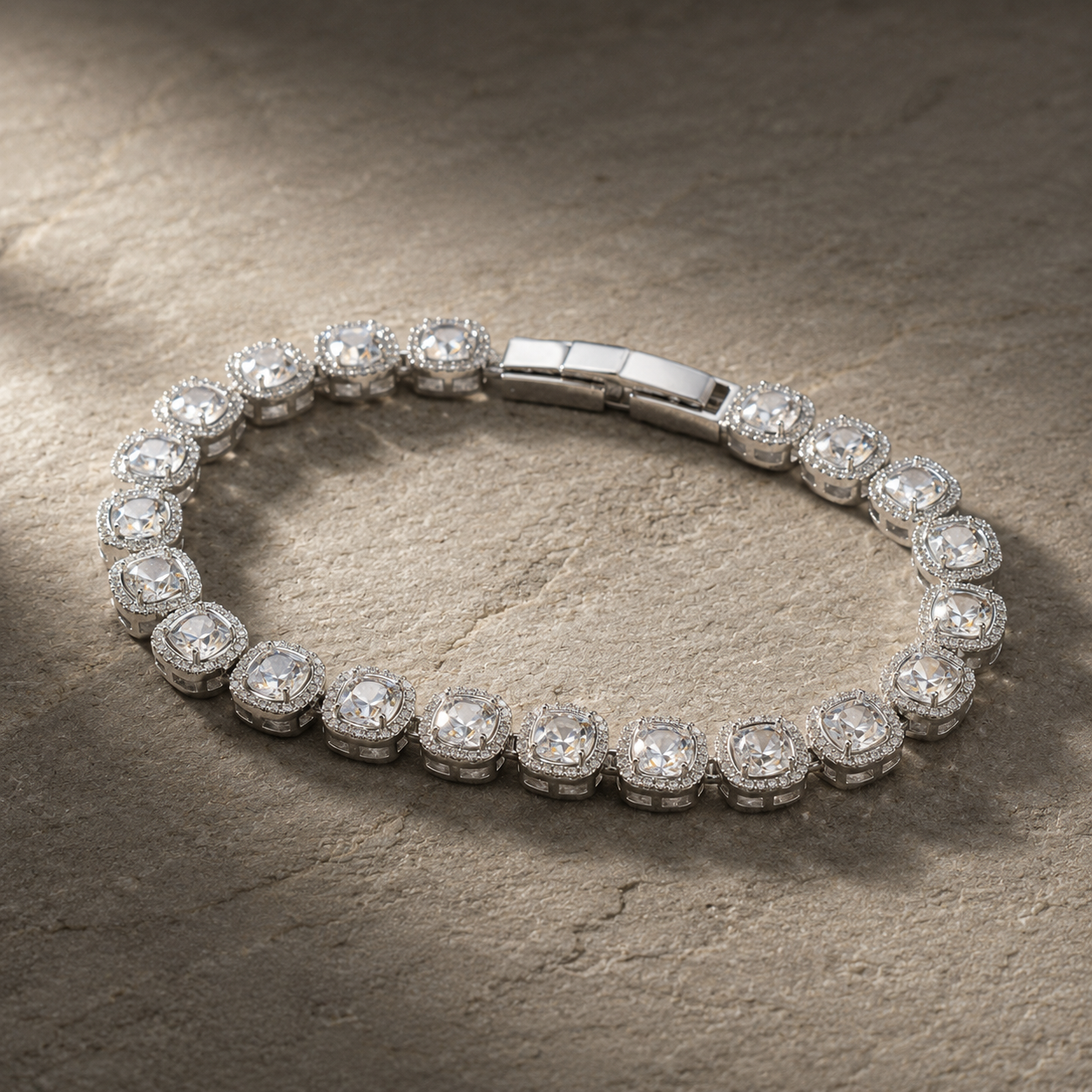 BRACCIALE ROYAL CUSHION