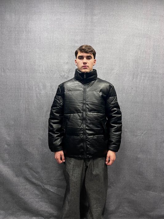 GIUBBINO PUFFER NERO IMBOTTITO IN ECOPELLE LUCIDO