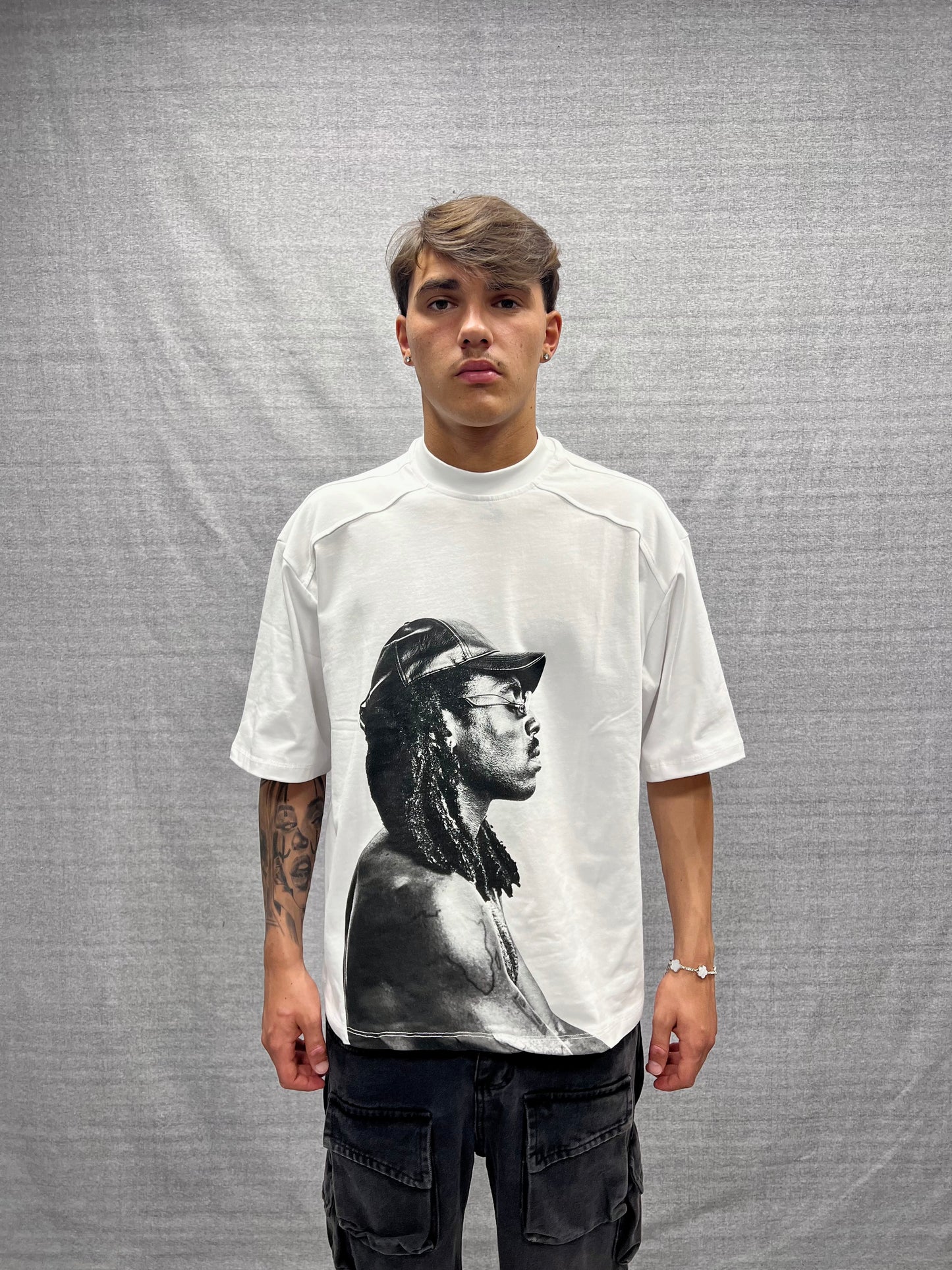 T-SHIRT BOXY FIT BIANCA CON STAMPA GRAFICA DTG