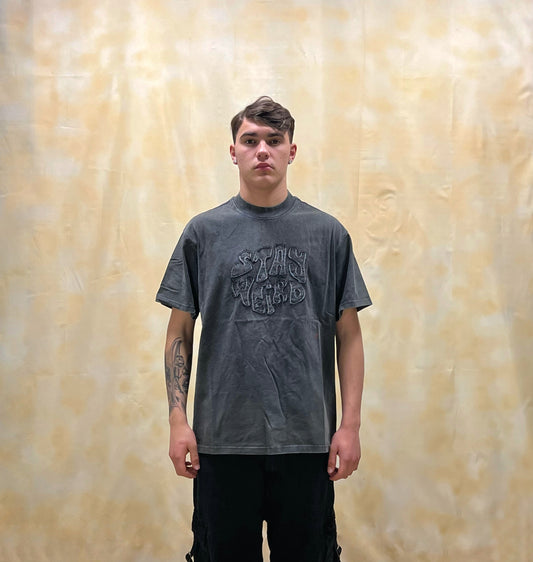 T-SHIRT BOXY FIT GRIGIA EFFETTO SLAVATO CON TOPPA