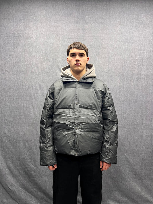 GIUBBINO PUFFER CROP FIT GRIGIO SCURO IMBOTTITO CON PELLICCIA RIMOVIBILE